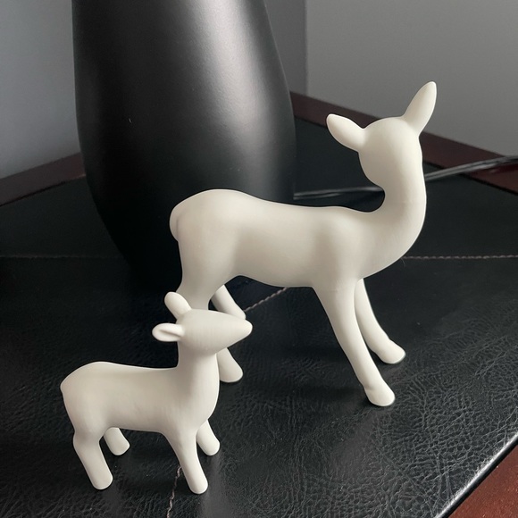 Beautiful deer set mother and fawn - Picture 2 of 2